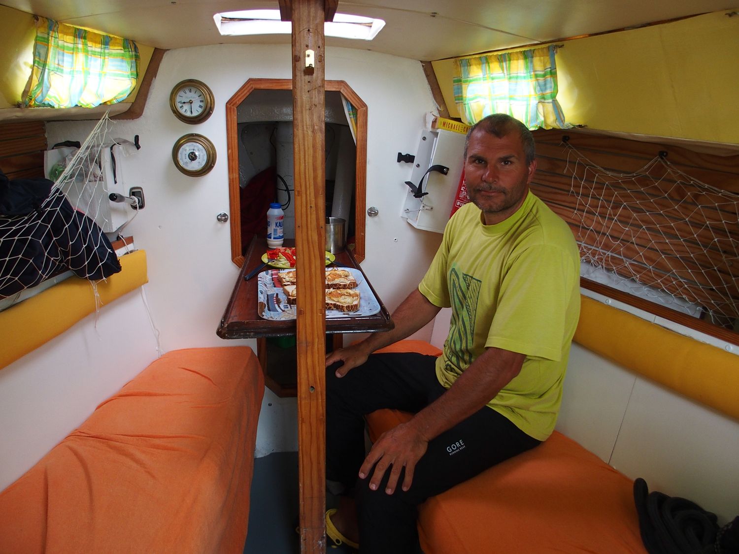 szab Dnes reggelizik a kabinban